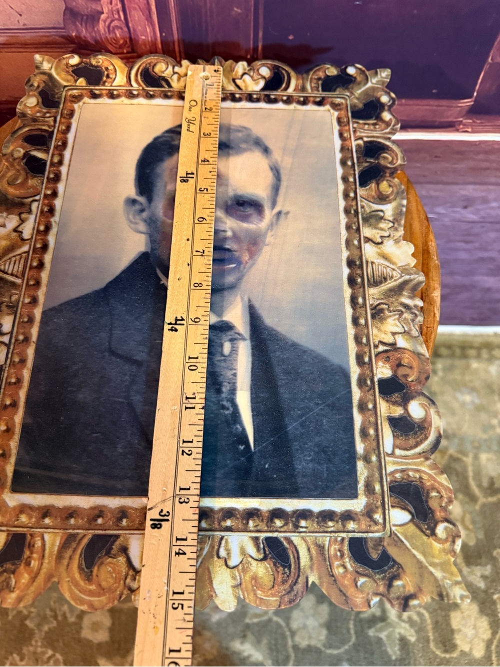 Large Lenticular Halloween Ornate Gold Decorative Photo Faux Frame Spooky Creepy - Picture 6 of 8
